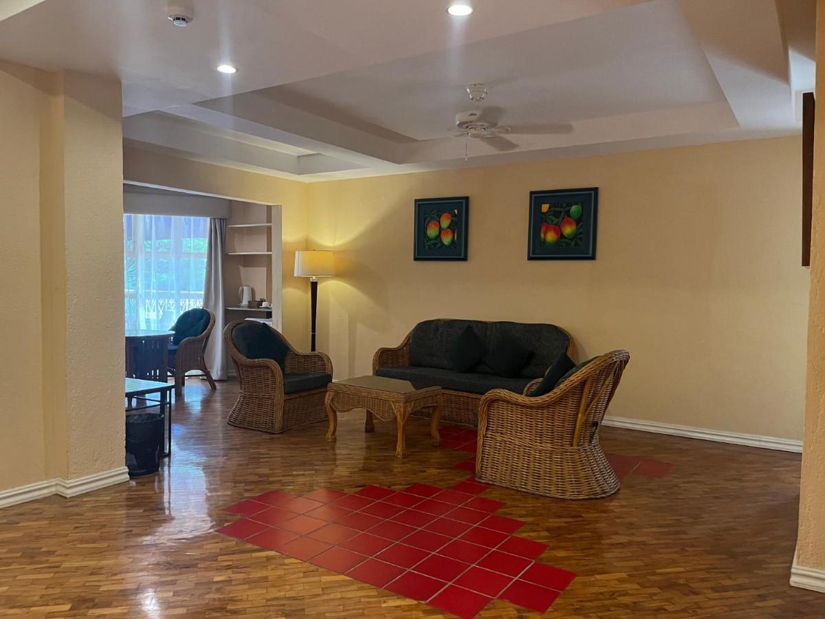 Coco Grande Hotel Dumaguete City Dış mekan fotoğraf